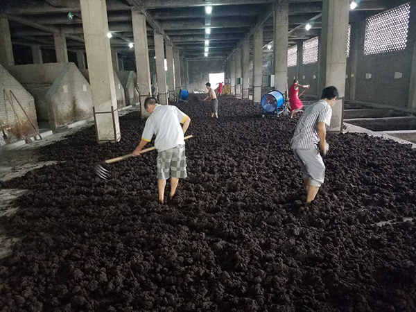 袁氏麓峰現代農業有限公司,長沙袁酒原材料基地管理,袁酒生產,酒類銷售哪里好